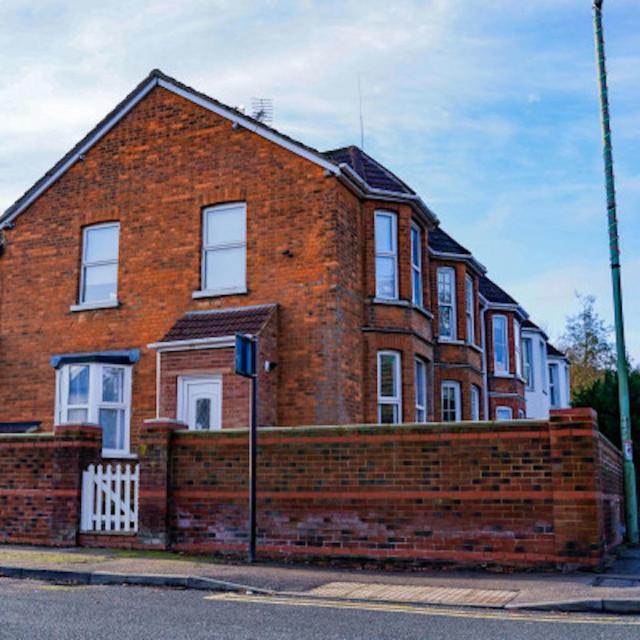 Bedford Rd Apartment Ideal For Hospital & Town Centre Kempston Bagian luar foto